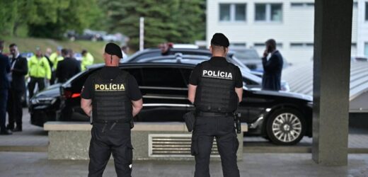 Słowacki parlament przyjął uchwałę potępiającą zamach