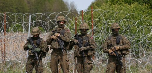 Wojna hybrydowa na granicy. Tusk o rosyjskiej grze: Tysiące migrantów