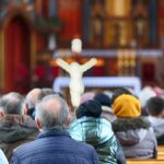 Rośnie odsetek Polaków deklarujących się jako niewierzący