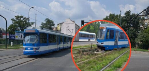 W Krakowie wykoleił się tramwaj. Utrudnienia w Nowej Hucie
