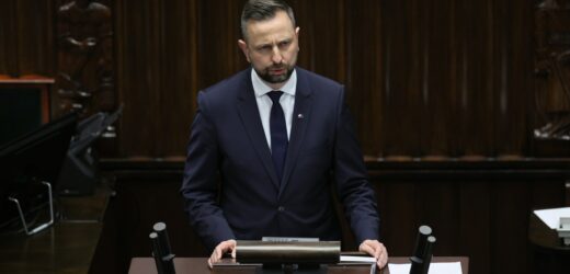 Szef MON w Sejmie: Największe zagrożenia dla Polski niezmiennie idą ze Wschodu