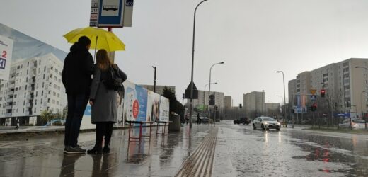 Jak zachować się w czasie burzy? Nie popełniaj tego błędu