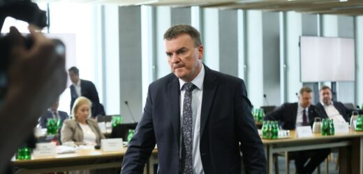 Poseł PiS opuścił posiedzenie komisji