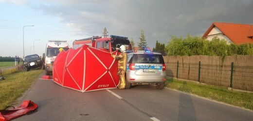 Motocyklista zderzył się z radiowozem. Tragedia w gminie Chojnice