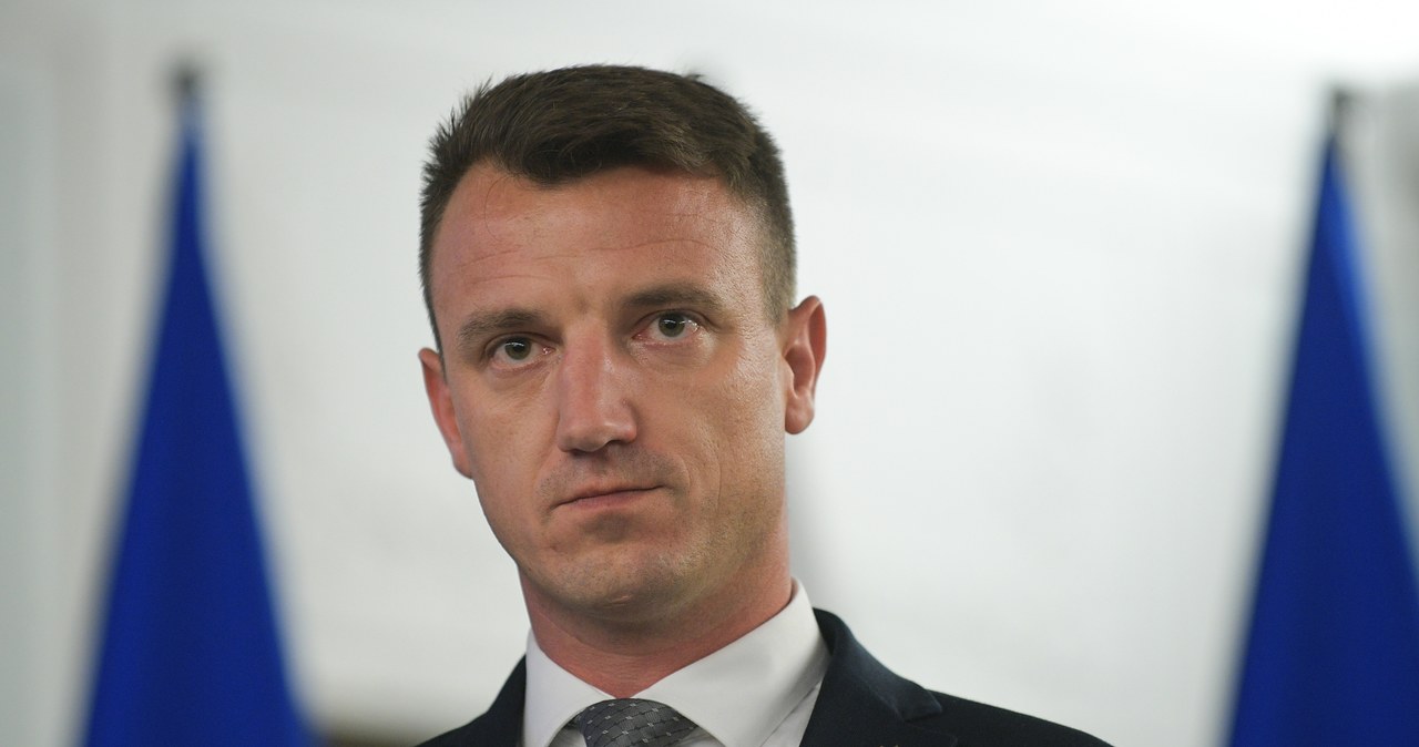 ​Poseł Konfederacji awanturował się z policjantami. Teraz przeprasza