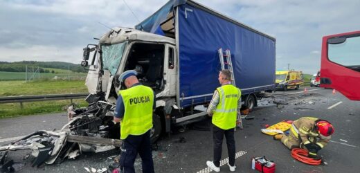 Wypadek na A1 w Pomorskiem. Lądował śmigłowiec LPR