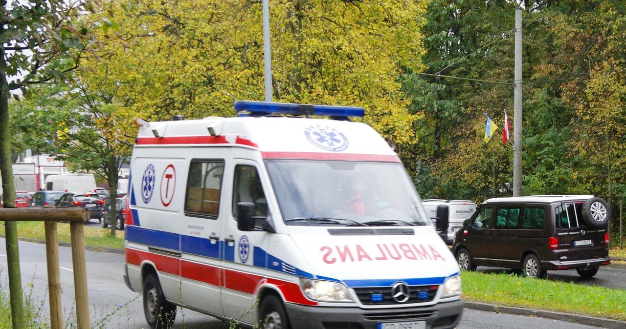 O krok od tragedii na korcie tenisowym. Zadziałał „łańcuch przeżycia”