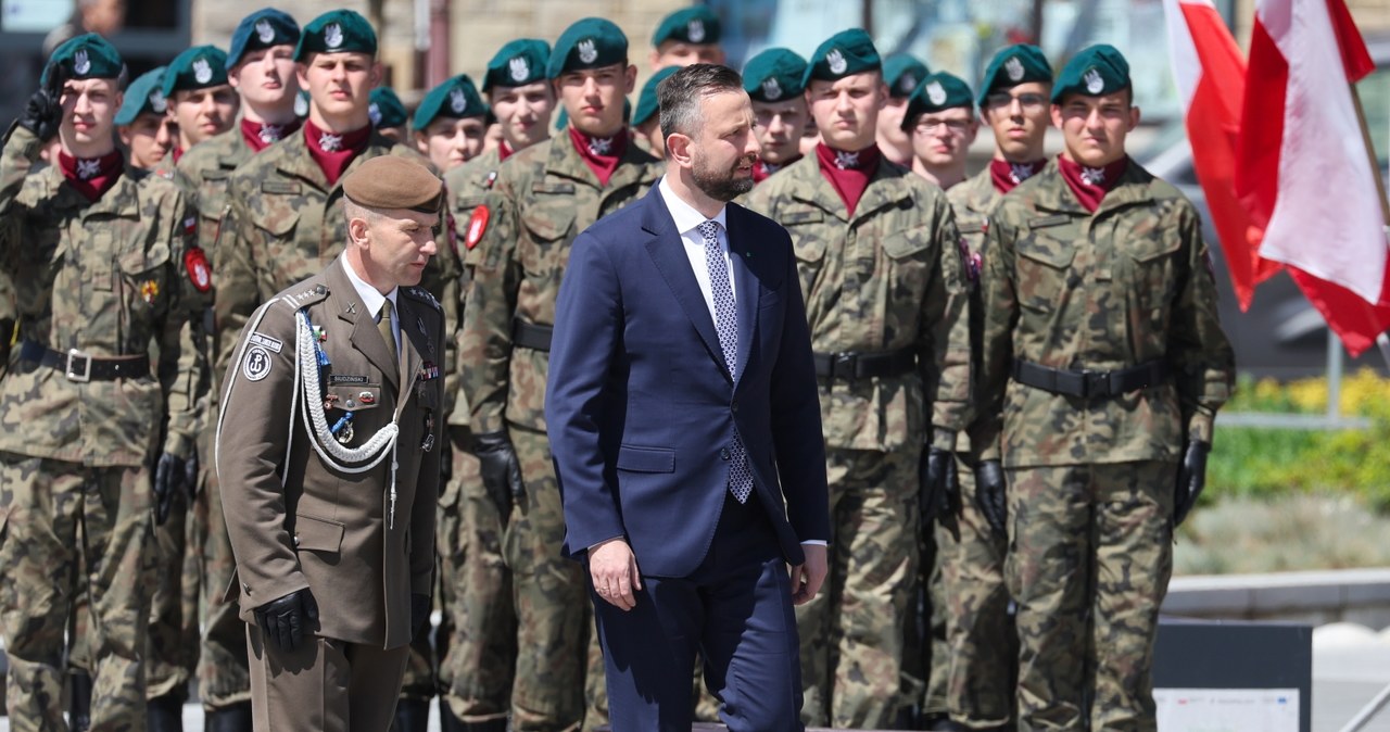 Kosiniak-Kamysz: Powołujemy wojska dronowe. Największa operacja w historii