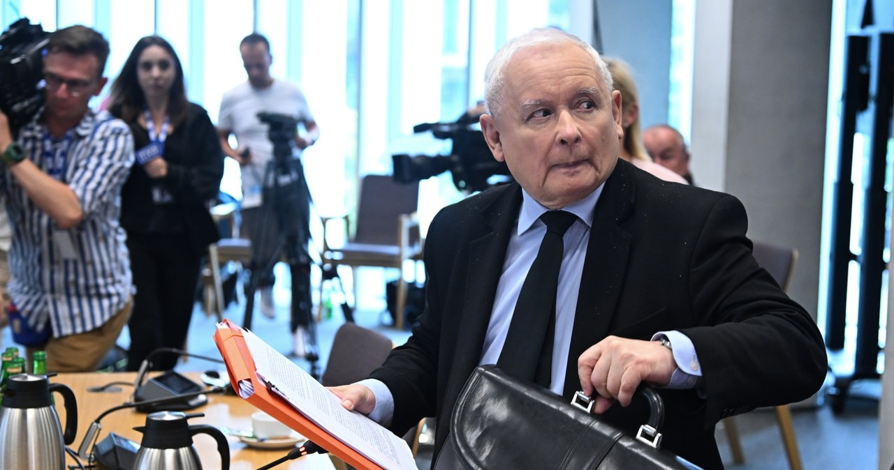 „Agresja i ogromna dawka głupoty”. Kaczyński ostro o komisji ds. wyborów kopertowych