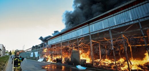 Rosjanie uderzyli w hipermarket. 6 ofiar i kilkunastu zaginionych