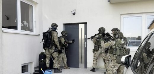 Cudzoziemcy nielegalnie wjeżdżający do Polski. Zatrzymany m.in. pracownicy urzędu pracy