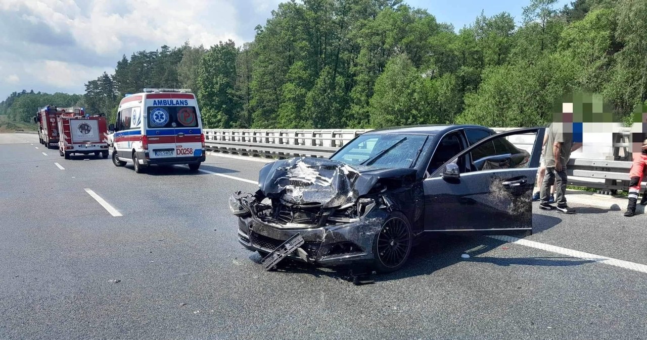 Śmiertelny wypadek na A4. Zderzyły się dwie osobówki