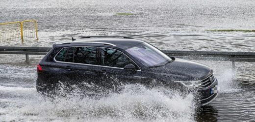 Burze i nawałnice nie odpuszczają. IMGW i RCB ostrzega [MAPY POGODOWE]