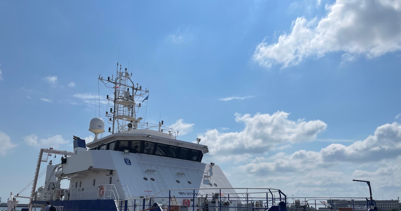 Statki badawcze Oceanograf i Oceania wypłynęły w rejs za koło podbiegunowe