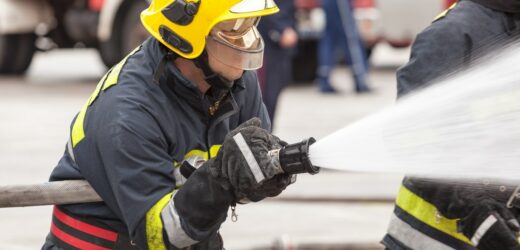 Pożar w domu parafialnym w Tychach. 30 osób ewakuowanych