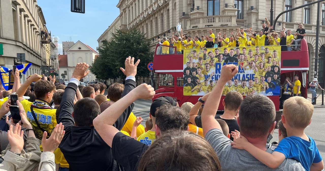 „32 lata na to czekaliśmy”. Motor Lublin świętował awans do ekstraklasy