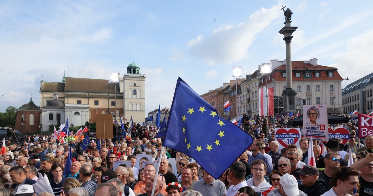 Wiec PO i Donalda Tuska w Warszawie. „Żeby tutaj była Polska, a nie Rosja”