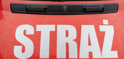 Samochód strażacki w rowie. Deszcze dają się we znaki w lubelskim