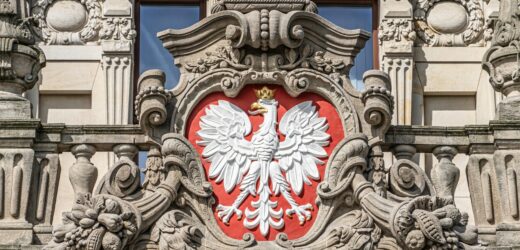 ​Szczecin: Wojewoda z czasów PiS podpisany na godle.  „Myślałem, że to fake”