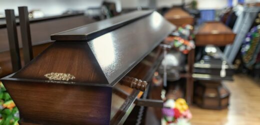 Szok w domu pogrzebowym. Kobieta uznana za zmarłą zaczęła oddychać