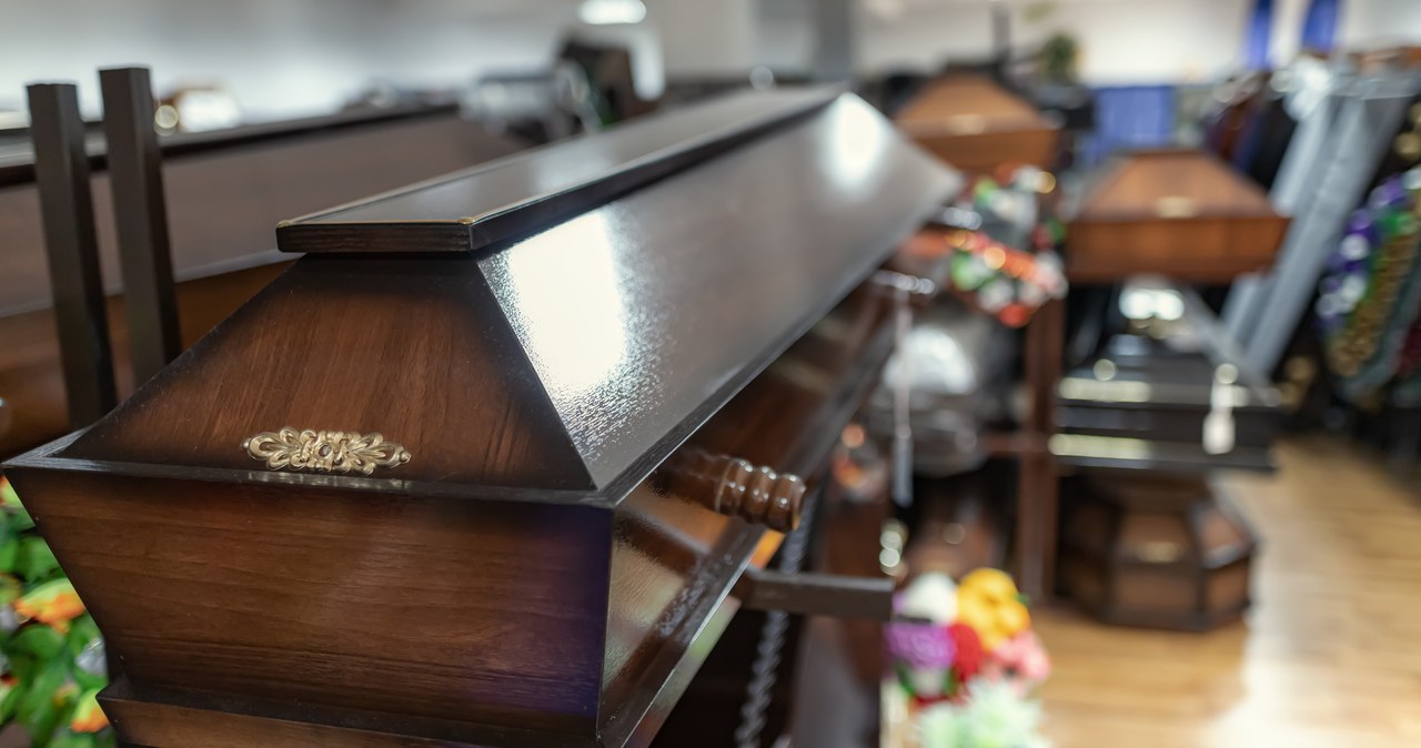 Szok w domu pogrzebowym. Kobieta uznana za zmarłą zaczęła oddychać
