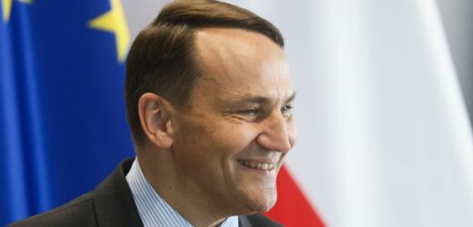 Sikorski: Prezydent wpadł we własne sidła. „Wymienimy ambasadorów”