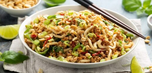 Jak przyrządzić kapustę pak choi? 3 przepisy na niebanalny obiad