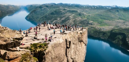 Spadł z klifu na oczach turystów. Tragiczny wypadek na Preikestolen