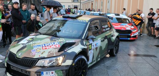 ​Rozpoczyna się Valvoline Rajd Małopolski. Ceremonia otwarcia w Wadowicach