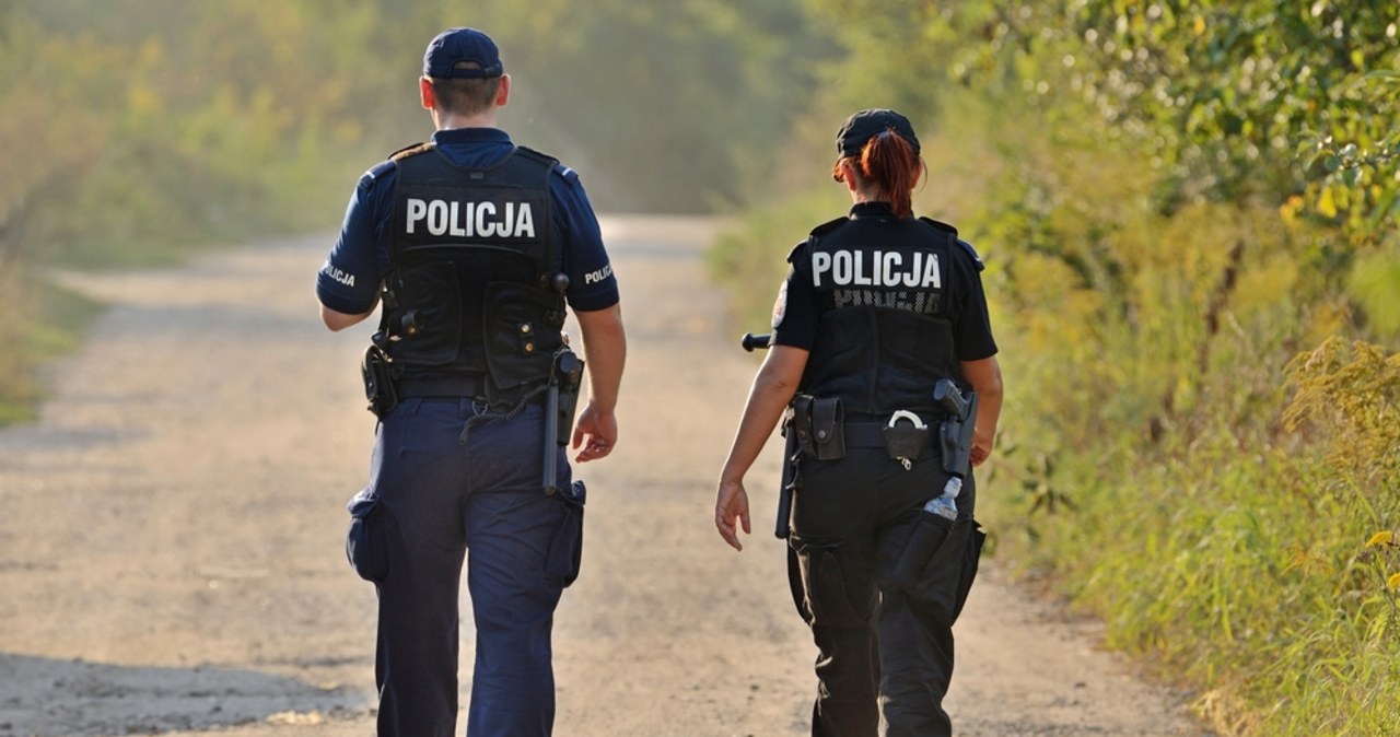 Policjanci przy granicy mają mieć ze sobą broń