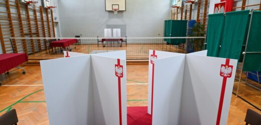 Prognoza CBOS przed wyborami do PE: KO – 33,4 proc., PiS – 28,9 proc.