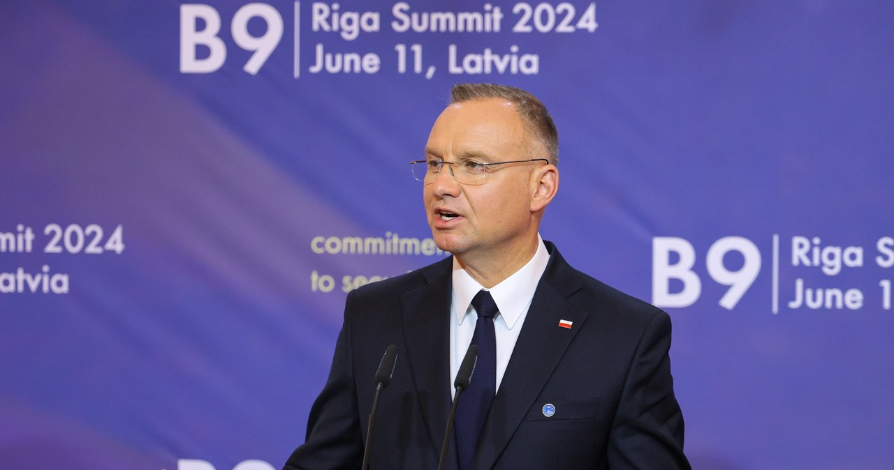 „Zaproszenie Ukrainy do NATO konieczne”. Duda na szczycie państw B9