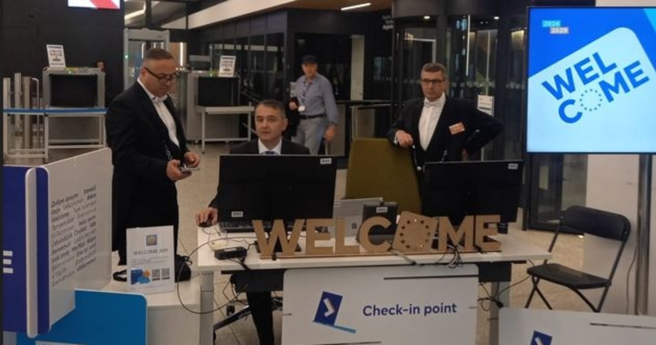 Jak pierwszy dzień w szkole. Nowo wybrani europosłowie w siedzibie PE