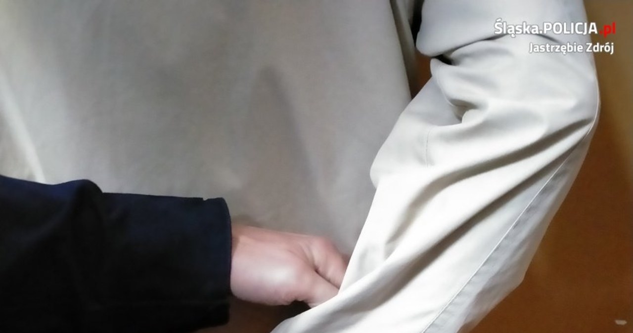 Sprzedawał wejściówki, których nie  miał