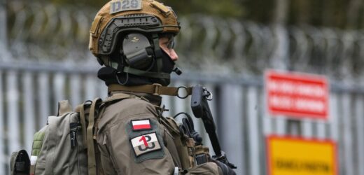 Kolejny incydent przy granicy z Białorusią. Uszkodzona karetka wojskowa