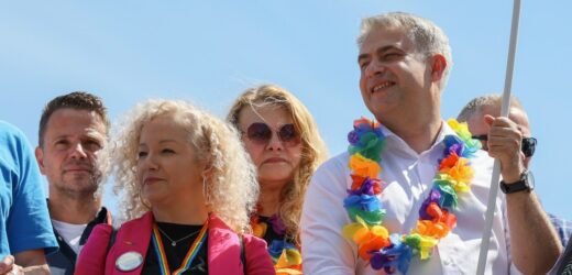 Parada Równości na ulicach Warszawy