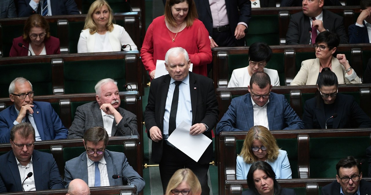 GW: Zrzutka kandydatów PiS na eurokampanię