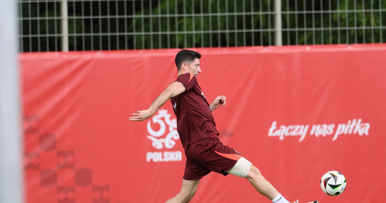 Przed meczem z Austrią: Kilka urazów, Lewandowski trenuje z piłką