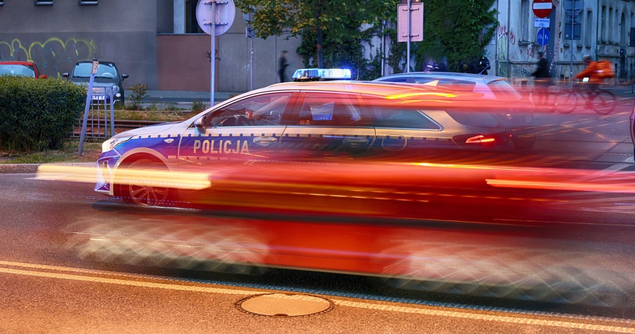 Szalony pościg za mercedesem! Bracia zamienili się miejscami za kierownicą