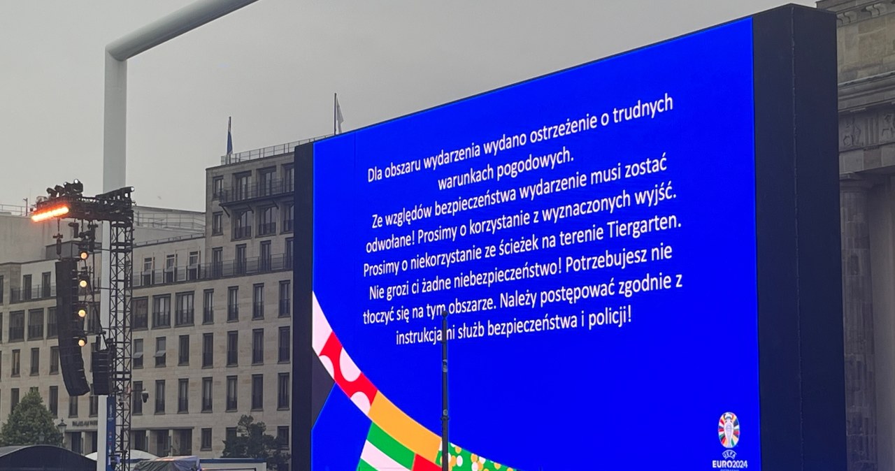 Ewakuacja strefy kibica w Berlinie. Pogoda znów dała się we znaki