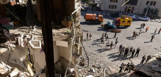 Zełenski: Od początku czerwca Rosja zrzuciła na Ukrainę ponad 2400 bomb