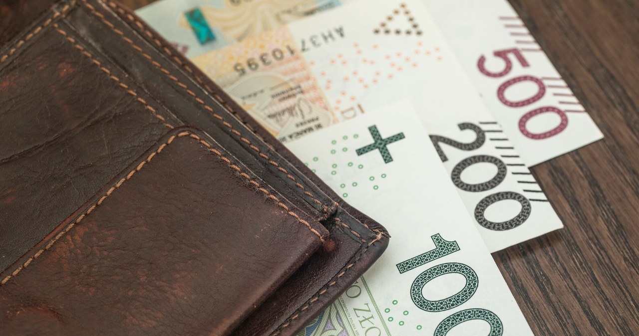 800 plus. Tego terminu nie można przegapić, aby nie stracić pieniędzy za czerwiec