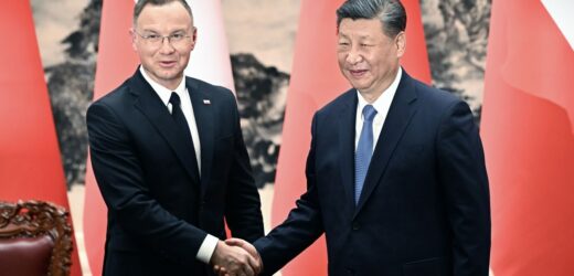 Chiny znoszą wizy krótkoterminowe dla Polaków. Jest decyzja