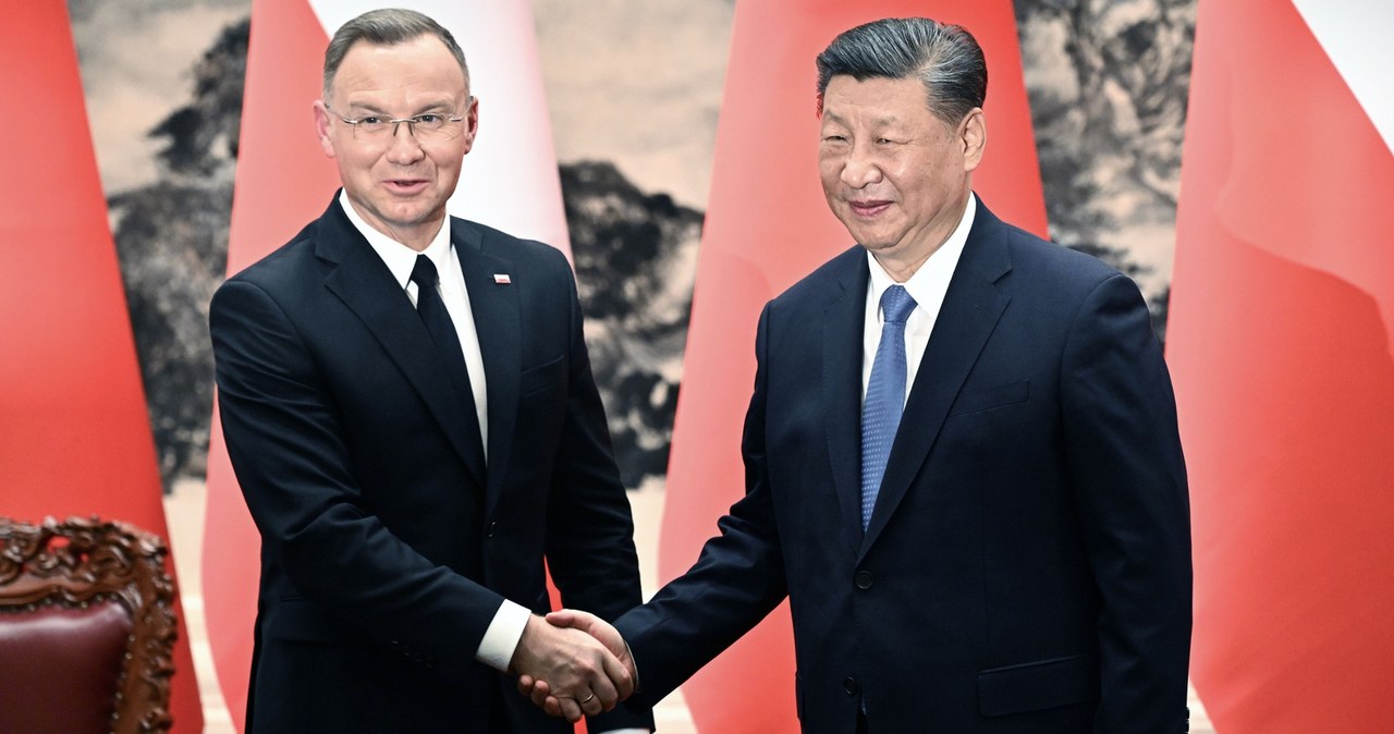Chiny znoszą wizy krótkoterminowe dla Polaków. Jest decyzja