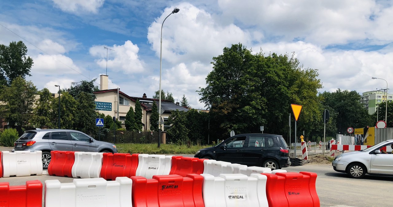 Problematyczne skrzyżowanie Maratońskiej i Obywatelskiej w Łodzi