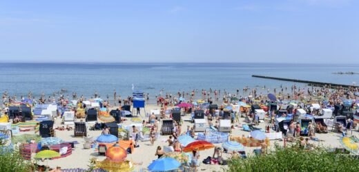Ratownicy apelują: Pilnujcie dzieci na plaży