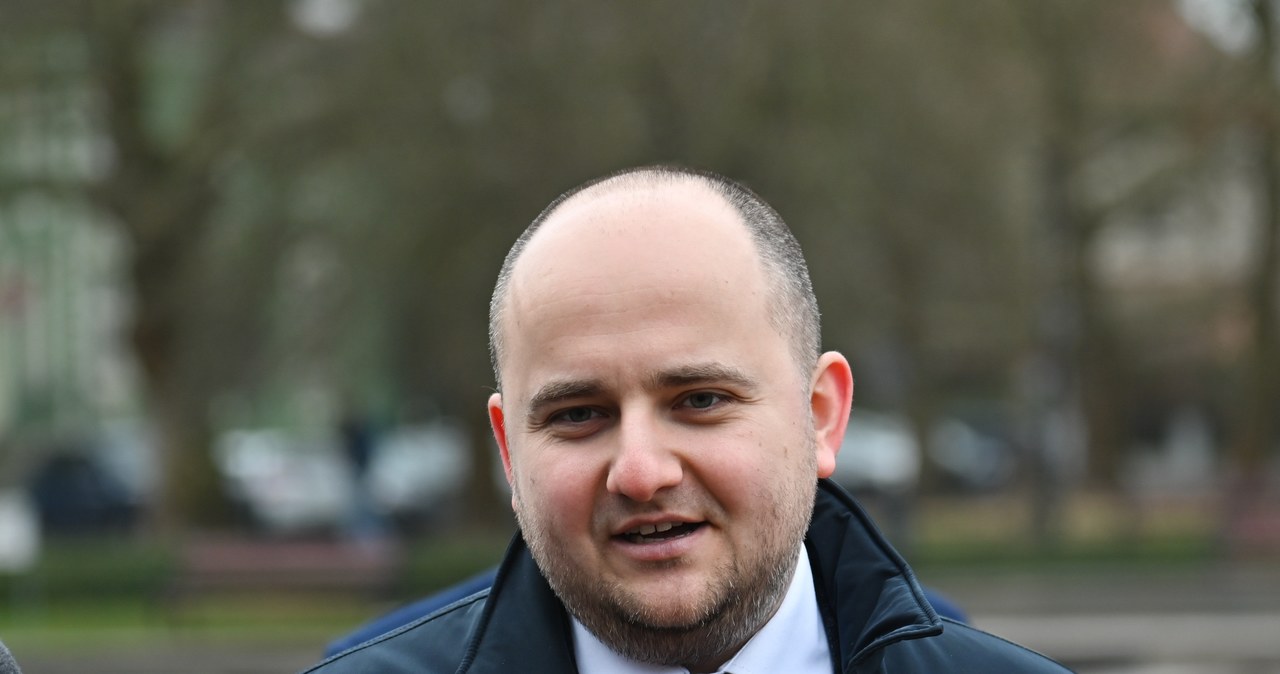 Dariusz Matecki ukarany za wędrowanie po dachu