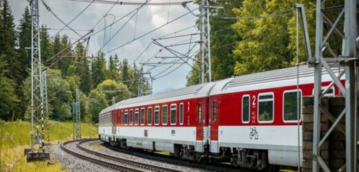 Słowacja: Pociąg zderzył się z autobusem. Kilka osób nie żyje