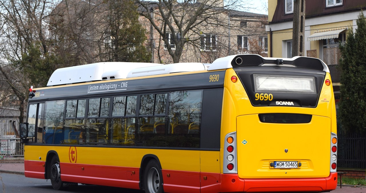 Pożar w autobusie miejskim w Warszawie