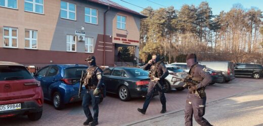 18-letni nożownik zaatakował kolegów w szkole. Jest opinia biegłych